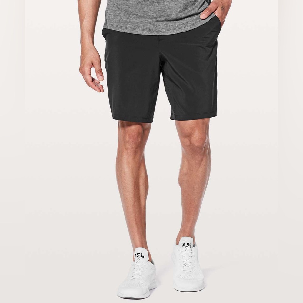 Lululemon Pace Breaker Out Of Mind with Liner 9" Shorts